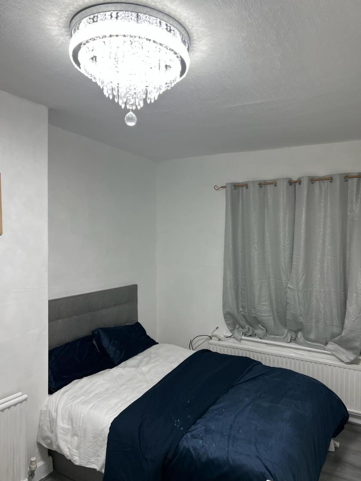 Kosy Roomz Welling Экстерьер фото
